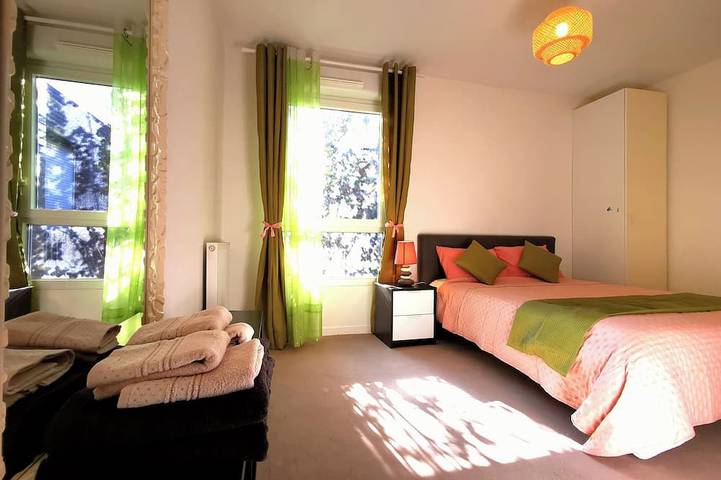 Ganze Wohnung, Créteil, comfortable apartment 700m from the metro. Private parking lot in Créteil, Val-de-Marne
