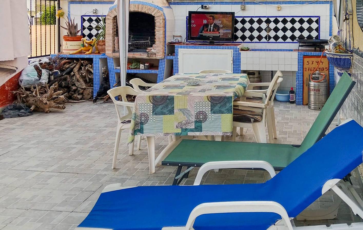 Apartamento de 140m2 con piscina y terraza, a pie de playa in Colinas de la Zenia, Orihuela