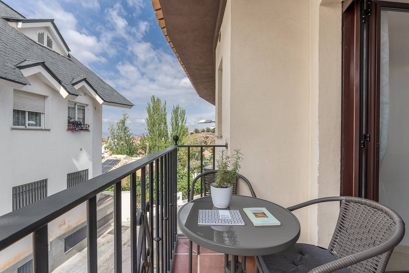 Ganze Wohnung, Ferienwohnung 'Apartamento Molinillo' mit Bergblick, Wlan und Klimaanlage in Barrio de la Vega, Monachil