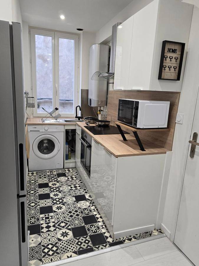 Gîte pour 3 personnes, avec terrasse dans Office De Tourisme De Foix - 2