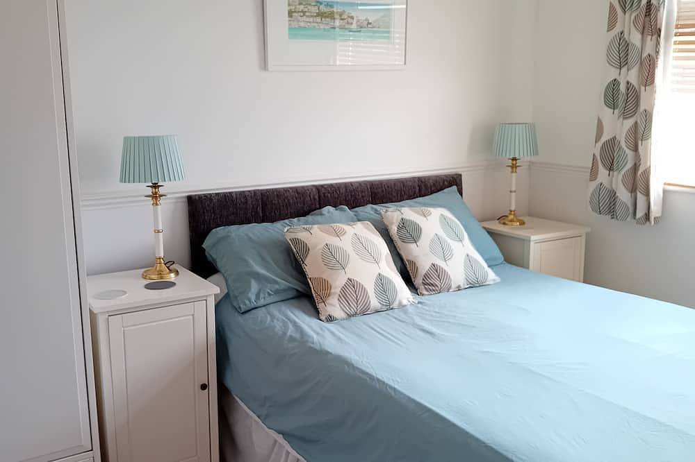 Comfortable Country Chalet, Near Dartmouth, Devon in Dartmouth, Devon