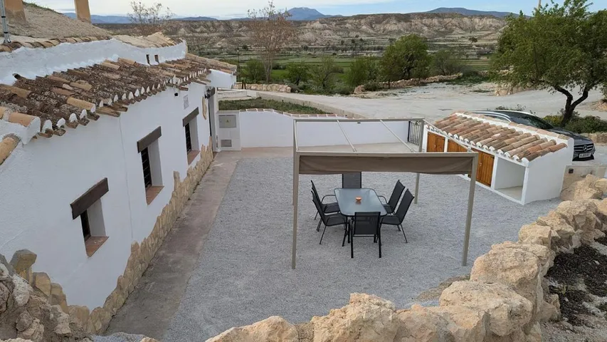 Casa de vacaciones para 6 personas, con jardín además de piscina y vistas, Se admiten mascotas - 1