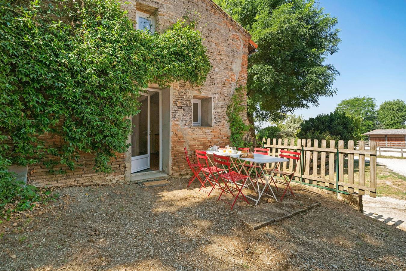 Gîte de l'olivier - Château des Varennes in Varennes (Haute-Garonne), Canal du Midi