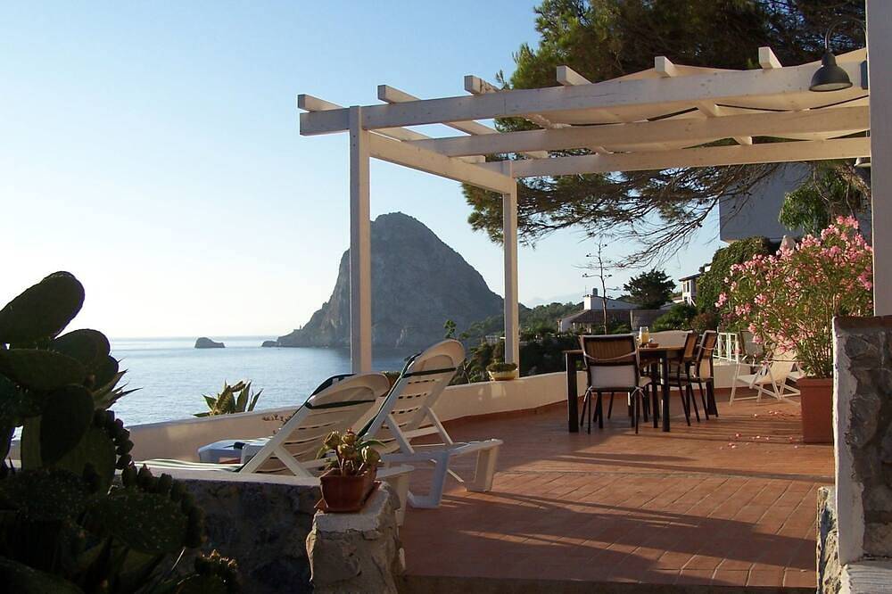 Ferienvilla 'Laura Marie' mit Wasserblick in Capo Zafferano, Bagheria