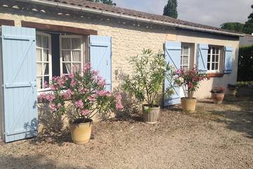 Gîte pour 6 personnes, avec jardin à Barzan