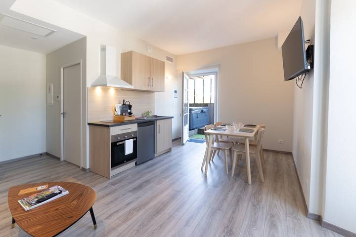 Appartement de vacances pour 4 personnes, avec balcon et jacuzzi en Ardèche - 4