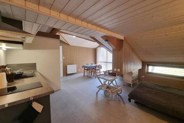 Gîte pour 6 personnes, avec jardin, animaux acceptés à La Versanne - 4
