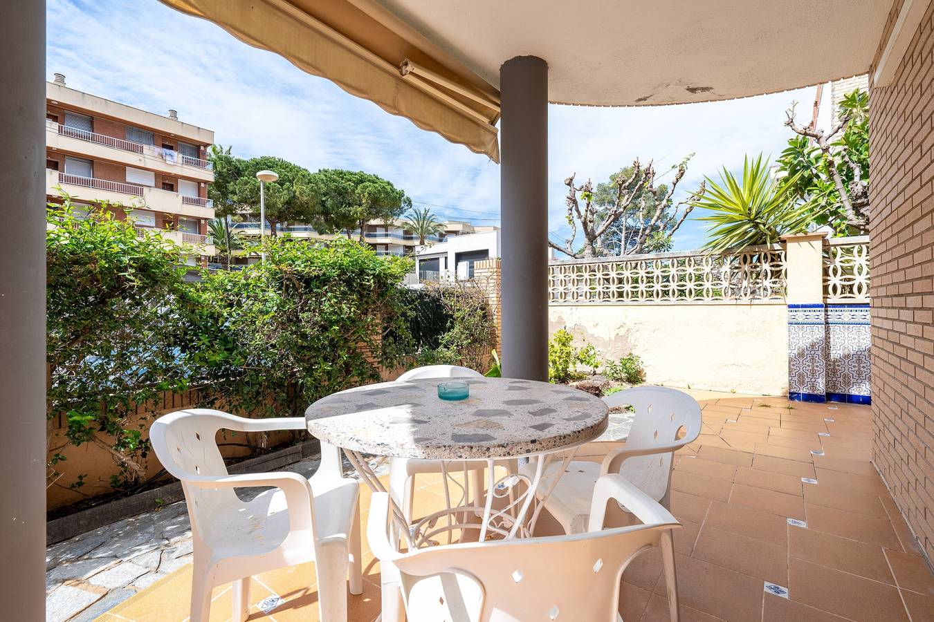 Casa Vacacional 'Villa Jordi y Nuri' con Terraza Privada, Wi-Fi y Aire Acondicionado in Vilafortuny, Cambrils