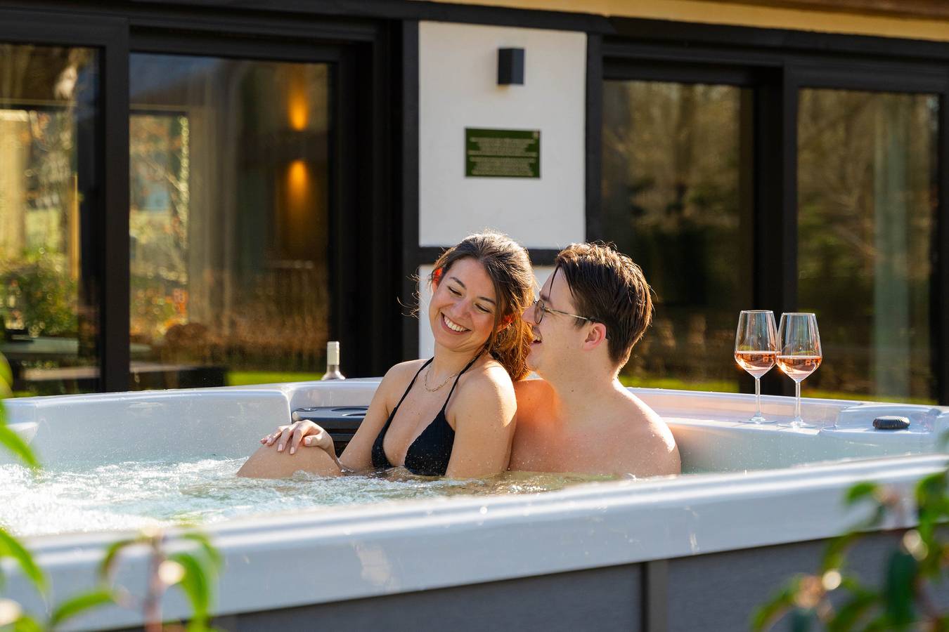 Woodz Lodges — Villa Lodge mit Whirlpool | 8 Personen in Heusden-Zolder, Hasselt und Umgebung