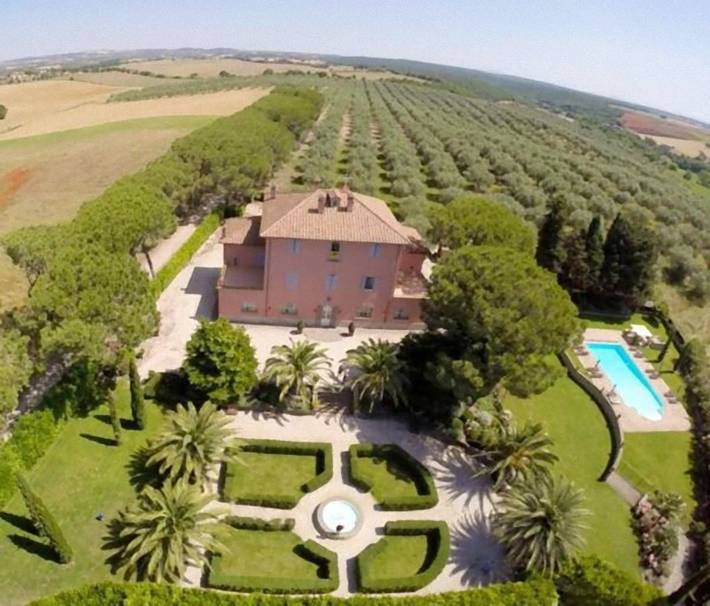 Maison de campagne pour 2 personnes, avec piscine ainsi que vue et jardin à Tuscania - 4