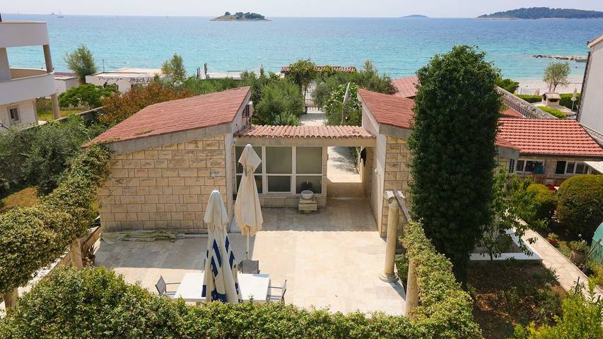 Vakantiehuis voor 10 personen, met terras in Rogoznica