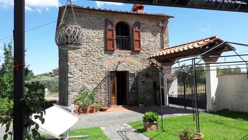 Holiday home for 2 people, with garden and hot tub as well as pool and terrace - 1