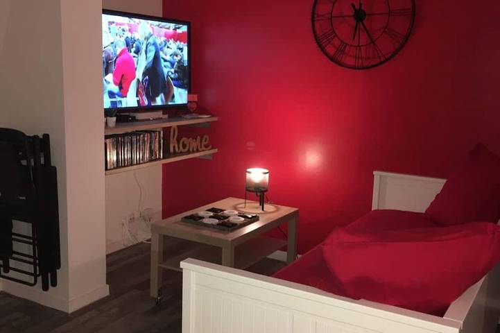 Ganze Wohnung, Apartment-Stadt-Eigenes Badezimmer-Blick auf den Fluss in Brest, Brest und Umgebung