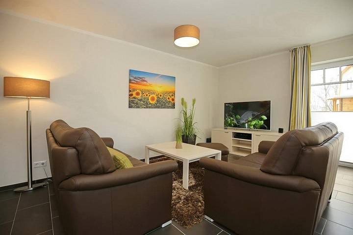 Ferienhaus für 6 Personen, mit Terrasse und Sauna in Boltenhagen - 2