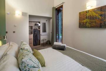 Lodge for 6 People in Delamere, Cheshire, Photo 3