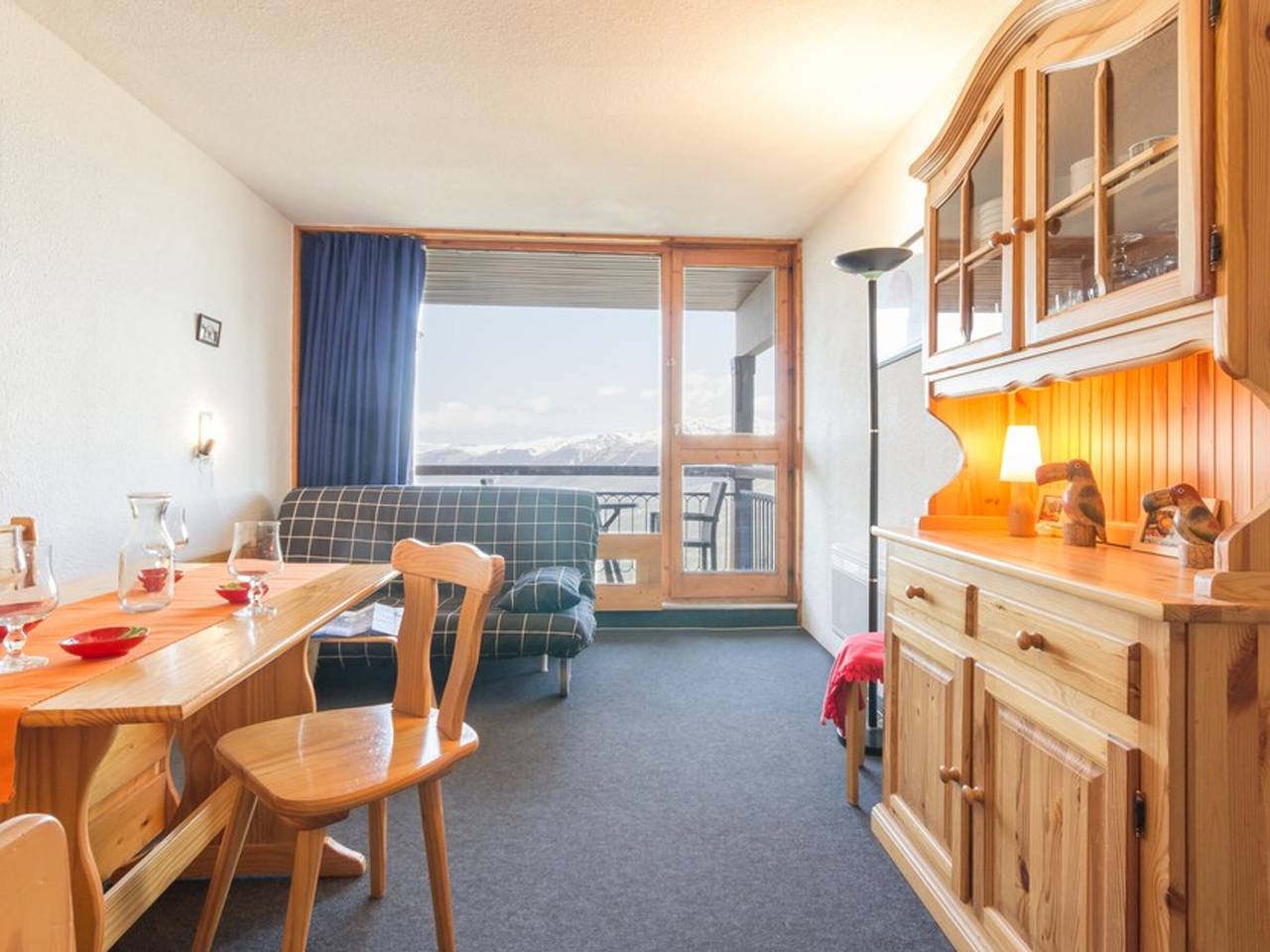 Entire apartment, Appartement lumineux  Centre station  Balcon in Arc 1800, Bourg-Saint-Maurice