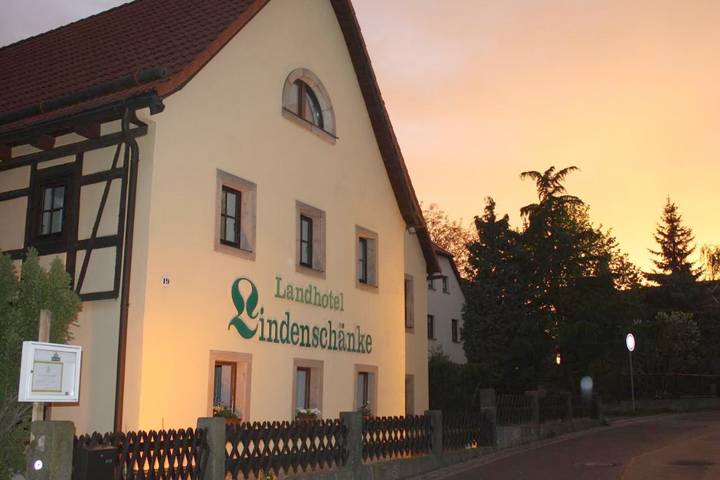 BnB für 3 Personen, mit Terrasse und Garten in Dresden