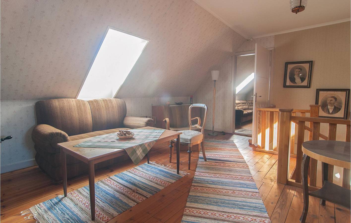 Hel semesterlägenhet, Lägenhet för 9 Personer med terass in Gotland