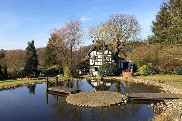 Ferienhaus für 7 Personen, mit Balkon und Sauna sowie Garten in Windecker-Ländchen