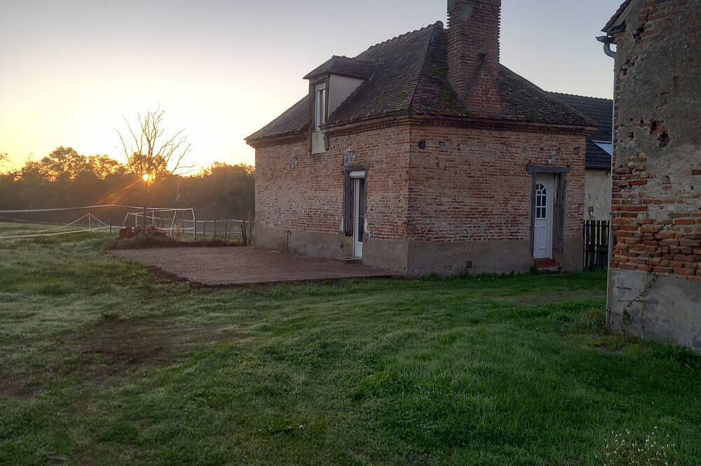 Chez mimi maison non fumeur a 15 minutes de l autoroute in Trévol, Allier