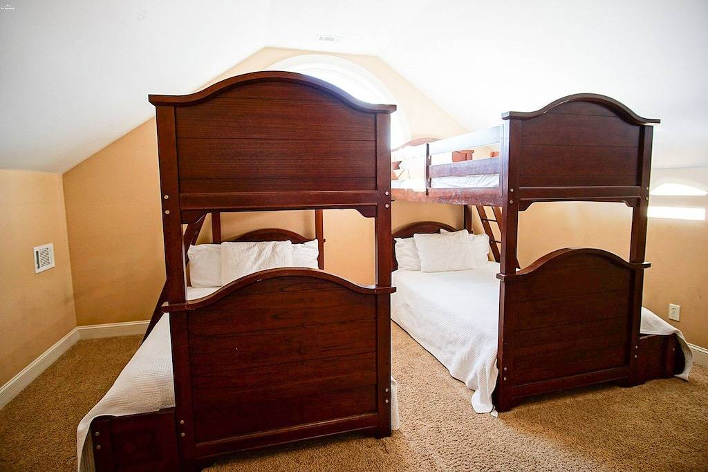 Vacation House for 28 Guests in South Carolina Lowcountry, South Carolina