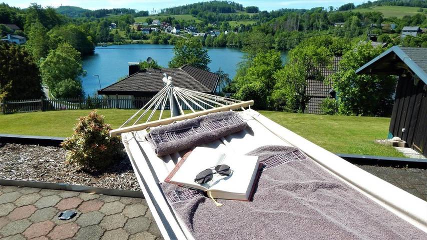 Ferienwohnung für 4 Personen, mit Terrasse und Garten sowie Sauna und Seeblick in Bergisches Land - 4