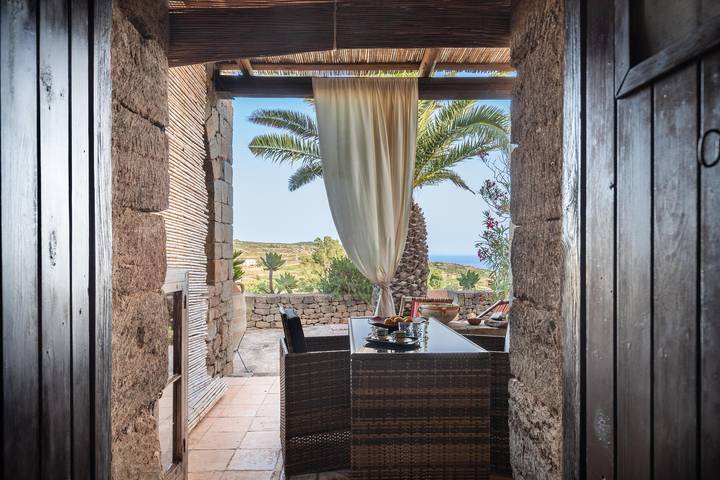 Location de vacances pour 2 personnes, avec terrasse et vue dans Pantelleria - 3
