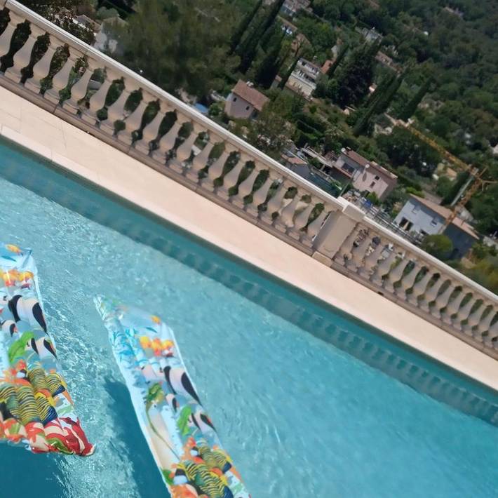 Location de vacances pour 6 personnes, avec piscine et jardin à Le Tignet - 2