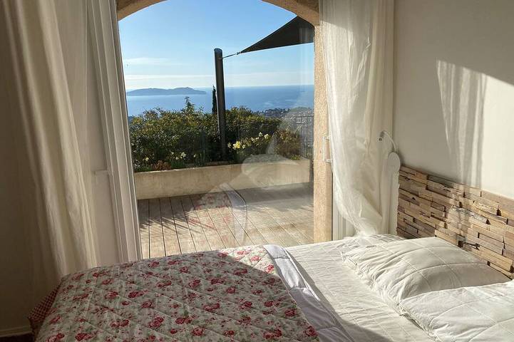 Villa pour 4 personnes, avec jardin, animaux acceptés à Carqueiranne - 2