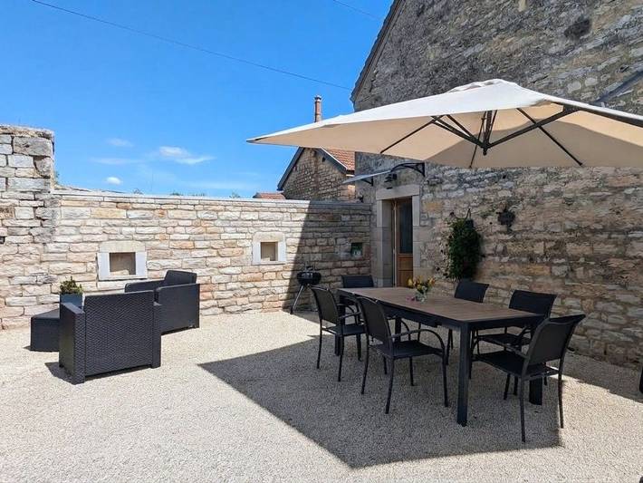 Gîte rénové au cœur de la Route des vins de Bourgogne in Premeaux-Prissey, Région de Beaune