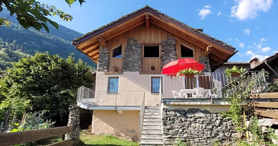 Casa vacanza per 3 persone, con panorama e giardino - 1