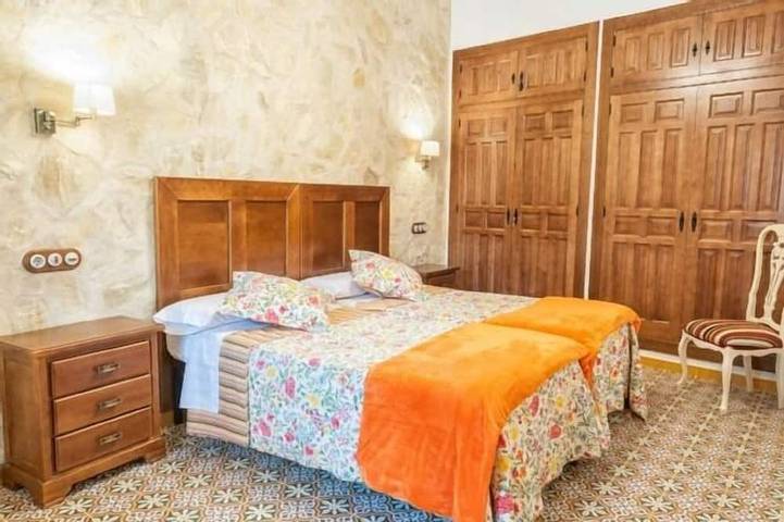 Gîte pour 12 personnes, avec balcon et piscine, animaux acceptés dans Tolosa (Alcala del Jucar) - 3