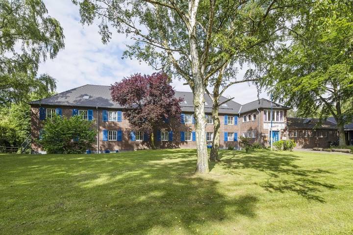 Hotel für 3 Personen, mit Terrasse und Garten sowie Pool und Sauna in Gelsenkirchen