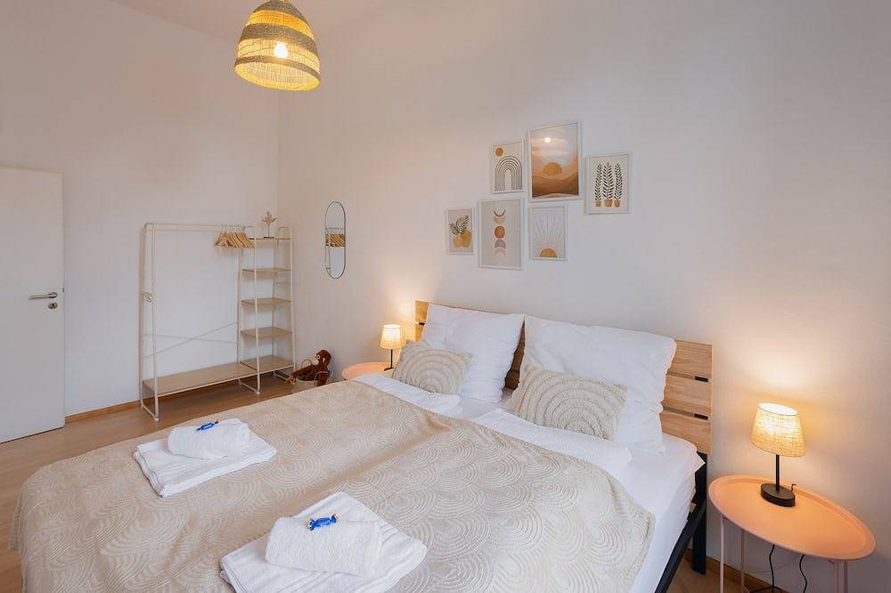 Ganze Wohnung, Stilvoll & historisch I Kingbetten+Küche+Parkplatz in Wesel, Niederrhein
