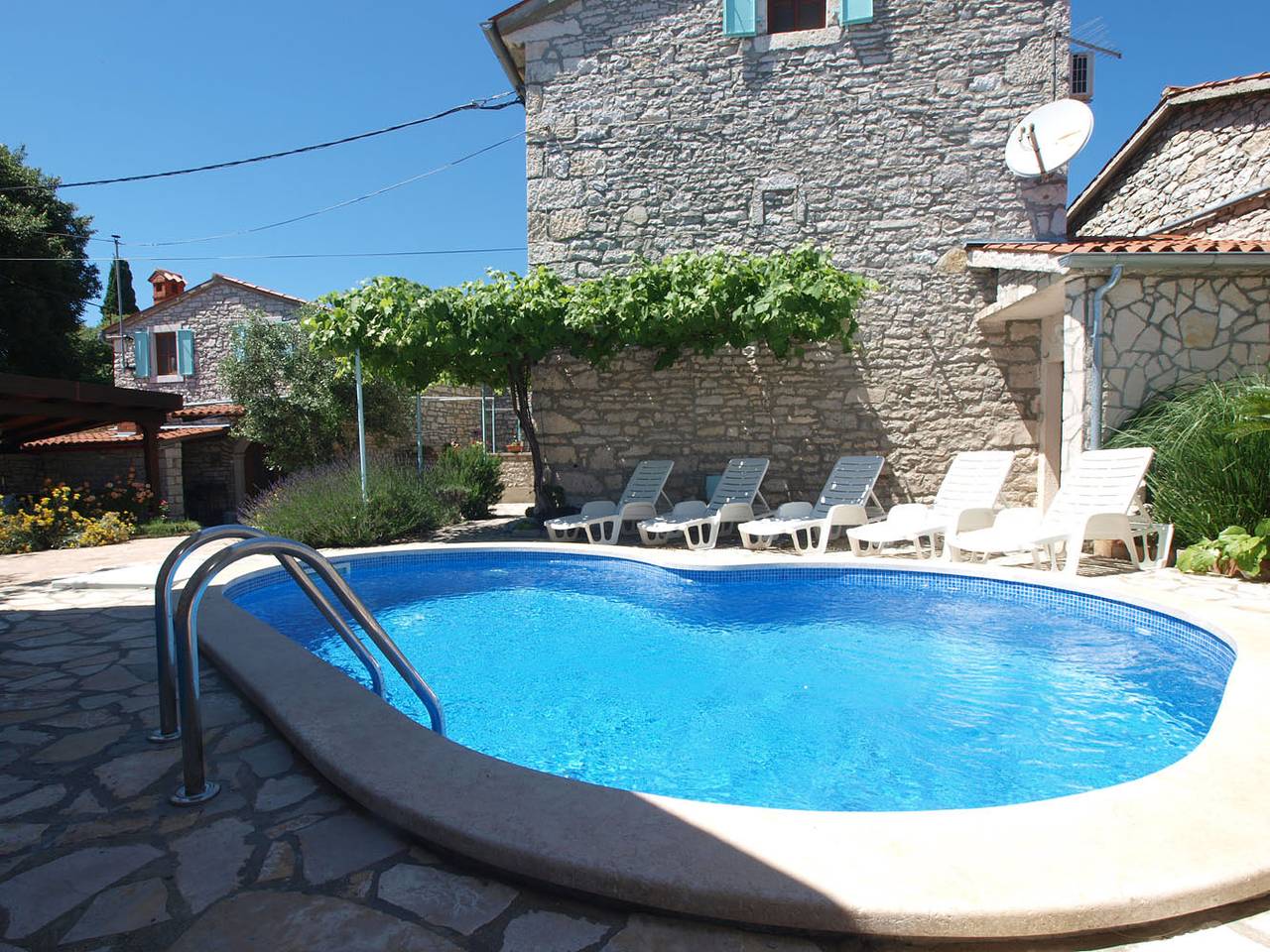 Ferienhaus für 12 Personen mit Terrasse in Barban, Südküste Istrien