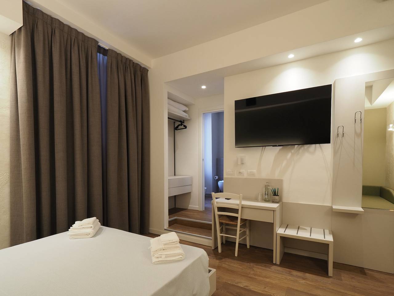 Ganze Ferienwohnung, Relais Dogana - Room 3 in Moniga del Garda, Gardasee-Berge