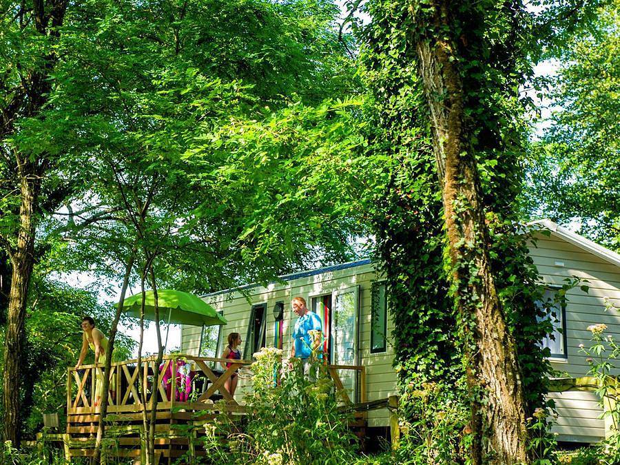 Camping la Fougeraie - Mobilheim 8 personen - Aller Komfort in Saint-Léger-de-Fougeret, Naturpark Morvan