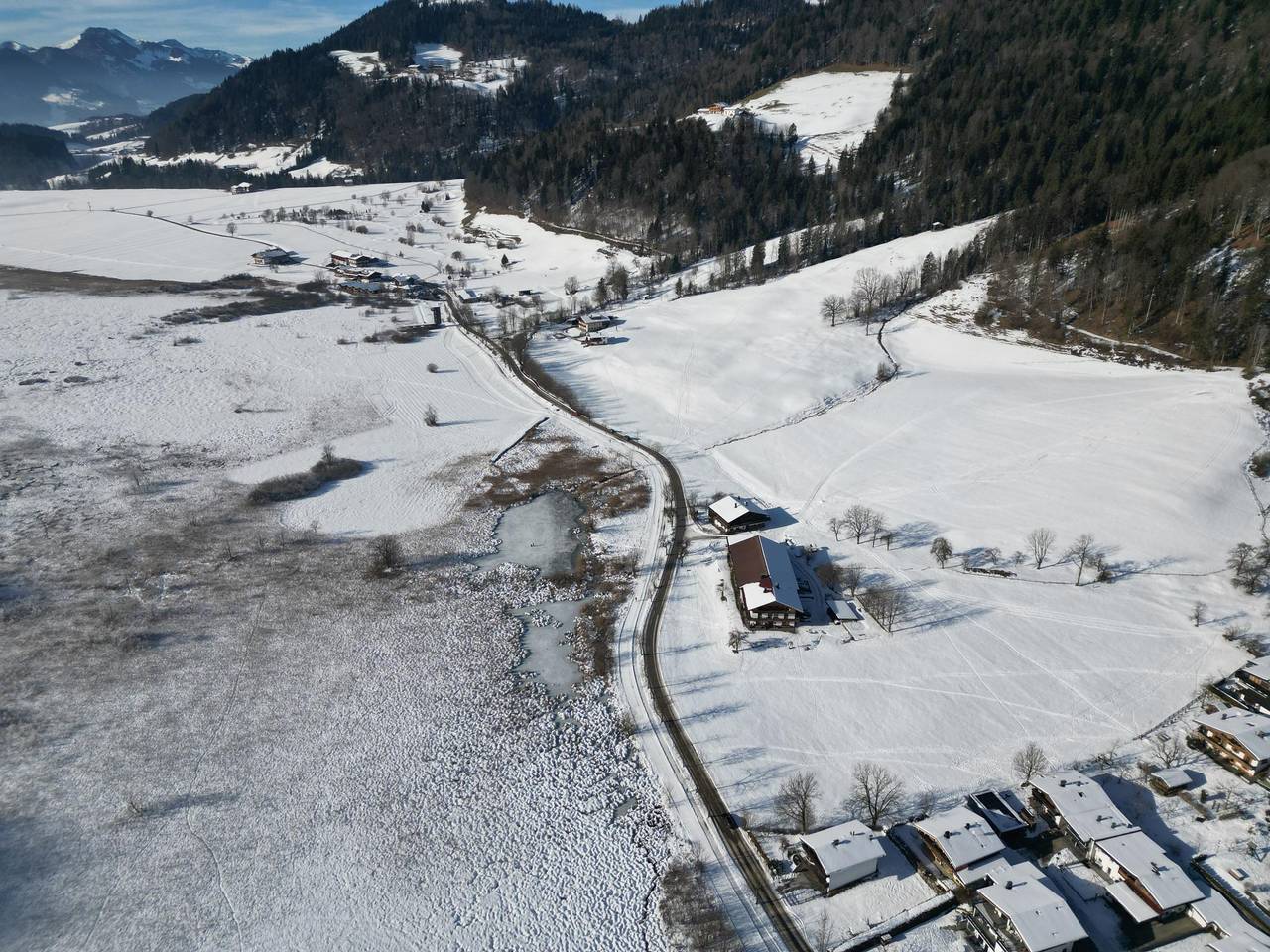 Ganze Wohnung, Ferienwohnung am Bauernhof, nur 2,5 km zum See in Walchsee, Kaisergebirge