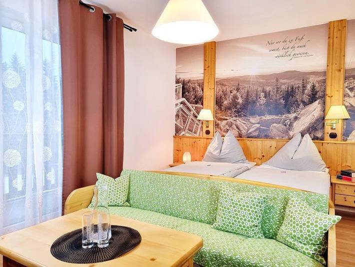 Café-Pension Kristall - Wohlfühlzimmer Waldblick in Hirschenwies, Moorbad Harbach
