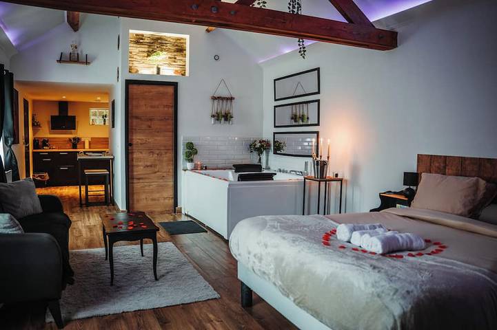 Location de vacances pour 2 personnes, avec jacuzzi à Villemandeur - 2