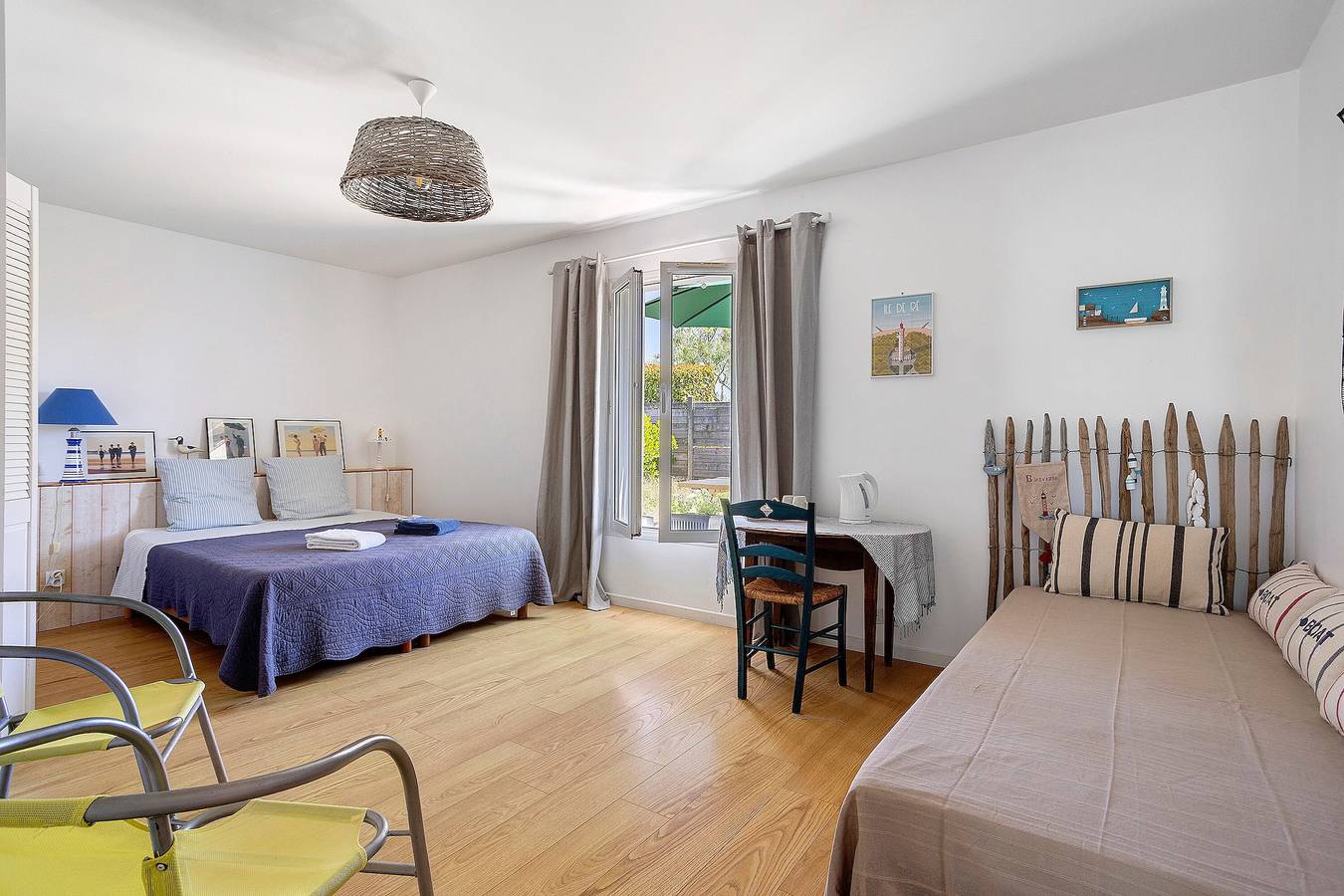 Chambre d'hôtes « Fleur de Sel » avec terrasse privée, jardin commun et Wi-Fi in L'Houmeau, Région de La Rochelle