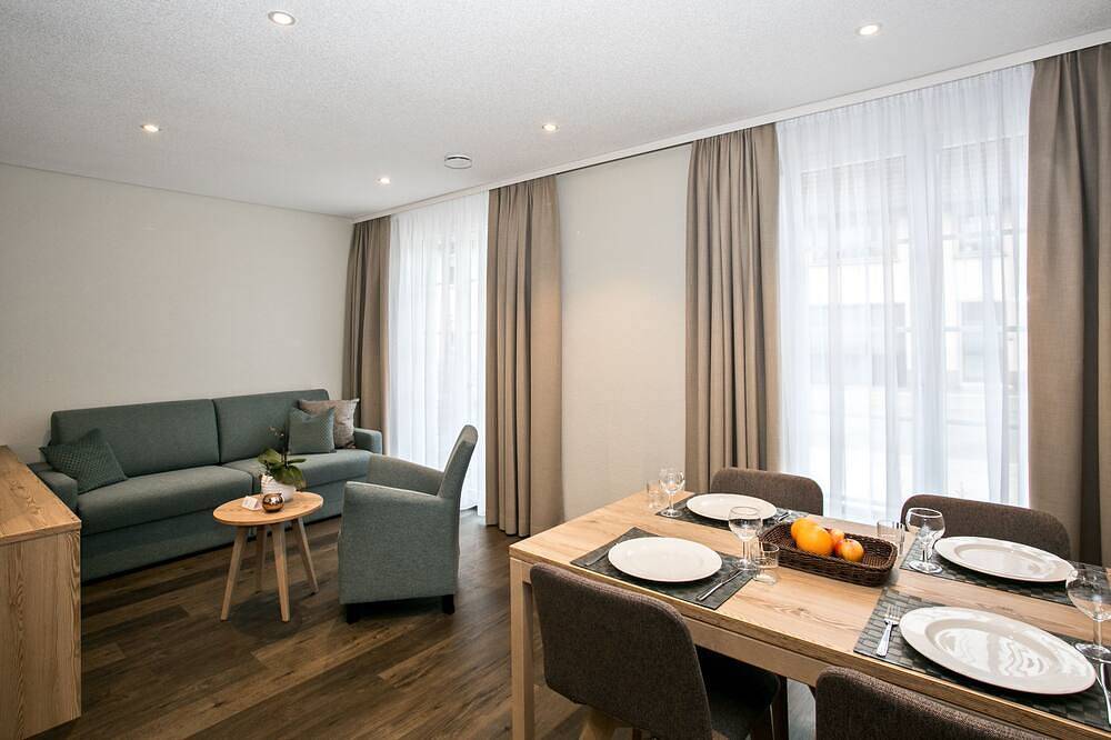 Ganze Wohnung, Ferienwohnung 55m² Eg - komfort - Terrasse - nähe Hotel in Laufenburg, Hochschwarzwald