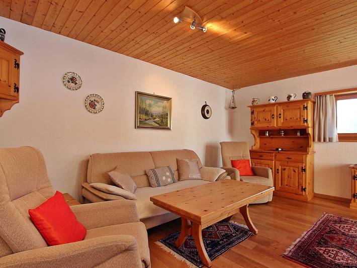 Ganze Ferienwohnung, Soras 10 A - 3 Zimmerwohnung - 4 Betten in Surses, Albula
