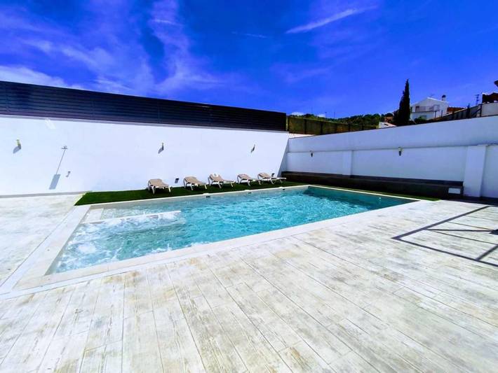 Casa rural para 8 personas, con Balcón y Terraza además de Jacuzzi y Piscina en Nívar - 3
