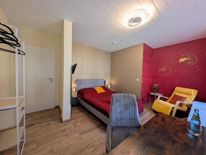 Ferienhaus für 2 Personen, mit Garten und Ausblick in Waldheim