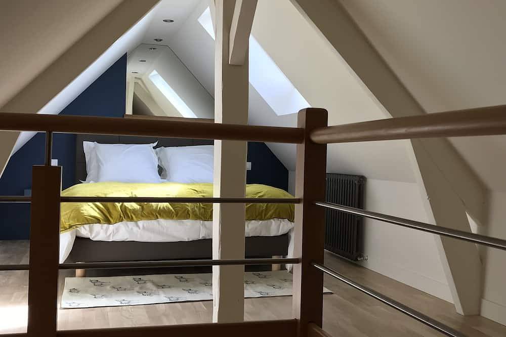 Appartement entier, Magnifique duplex, emplacement exceptionnel, hyper centre de Tours, très calme in Tours, Région de Tours