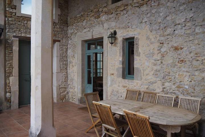 Location de vacances pour 8 personnes, avec piscine et jardin, adapté aux familles à Saint-André-de-Roquepertuis - 2