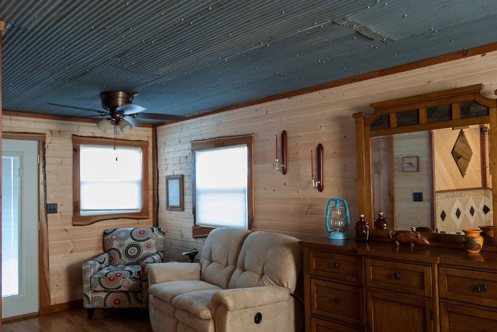 Log Cabin for 6 Guests in Illinois, USA