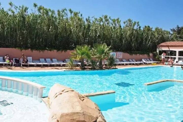 Camping pour 6 personnes, animaux acceptés à Bormes-les-Mimosas - 4