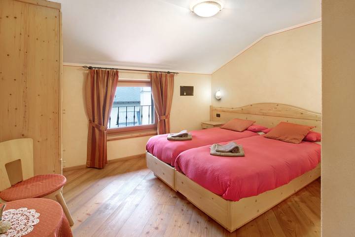 Gîte pour 4 personnes, avec jardin à Livigno - 2